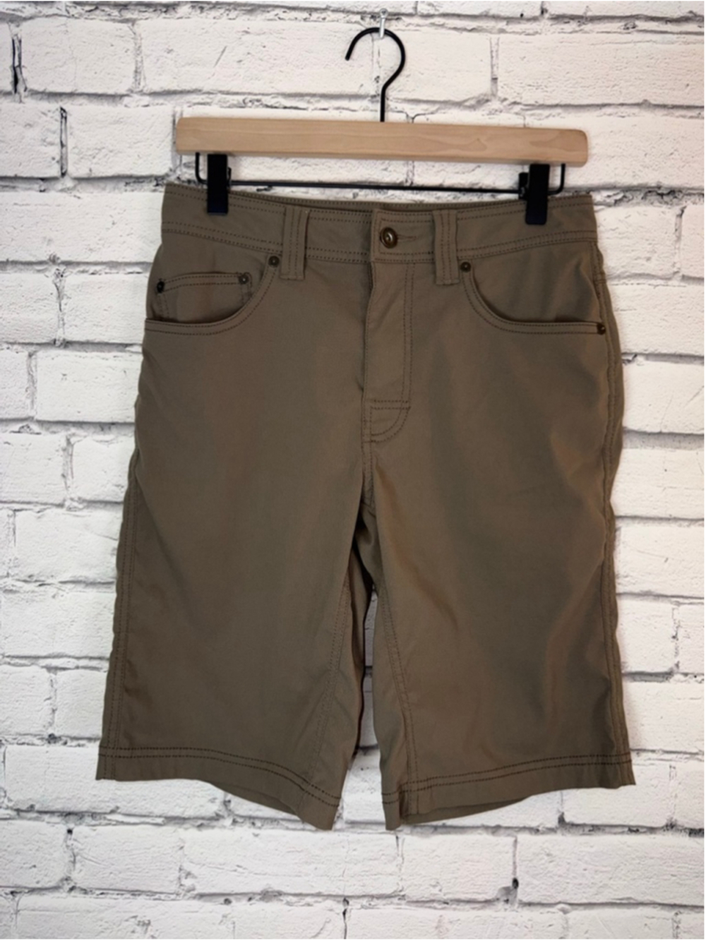Men's Prana Shorts size 28 Prana Brion Brown Flat Front 10 in Inseam Hiking - Picture 2 of 8